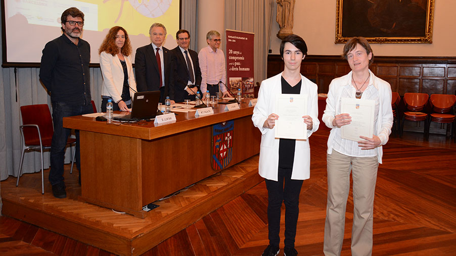 El nostre alumne Adrià Agenjo guanya el XII Premi de Recerca per a la Pau