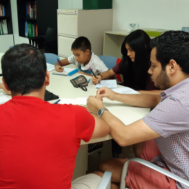 Fes reforç de primària i ESO a La Verneda i la Pau