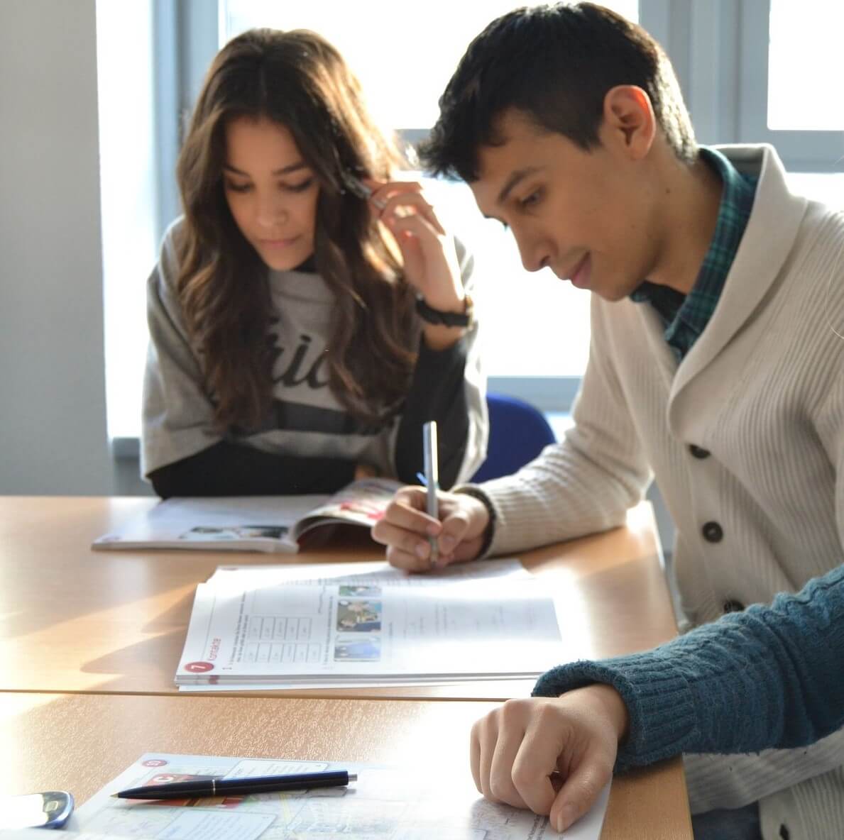 Dona suport en l’aprenentatge del castellà